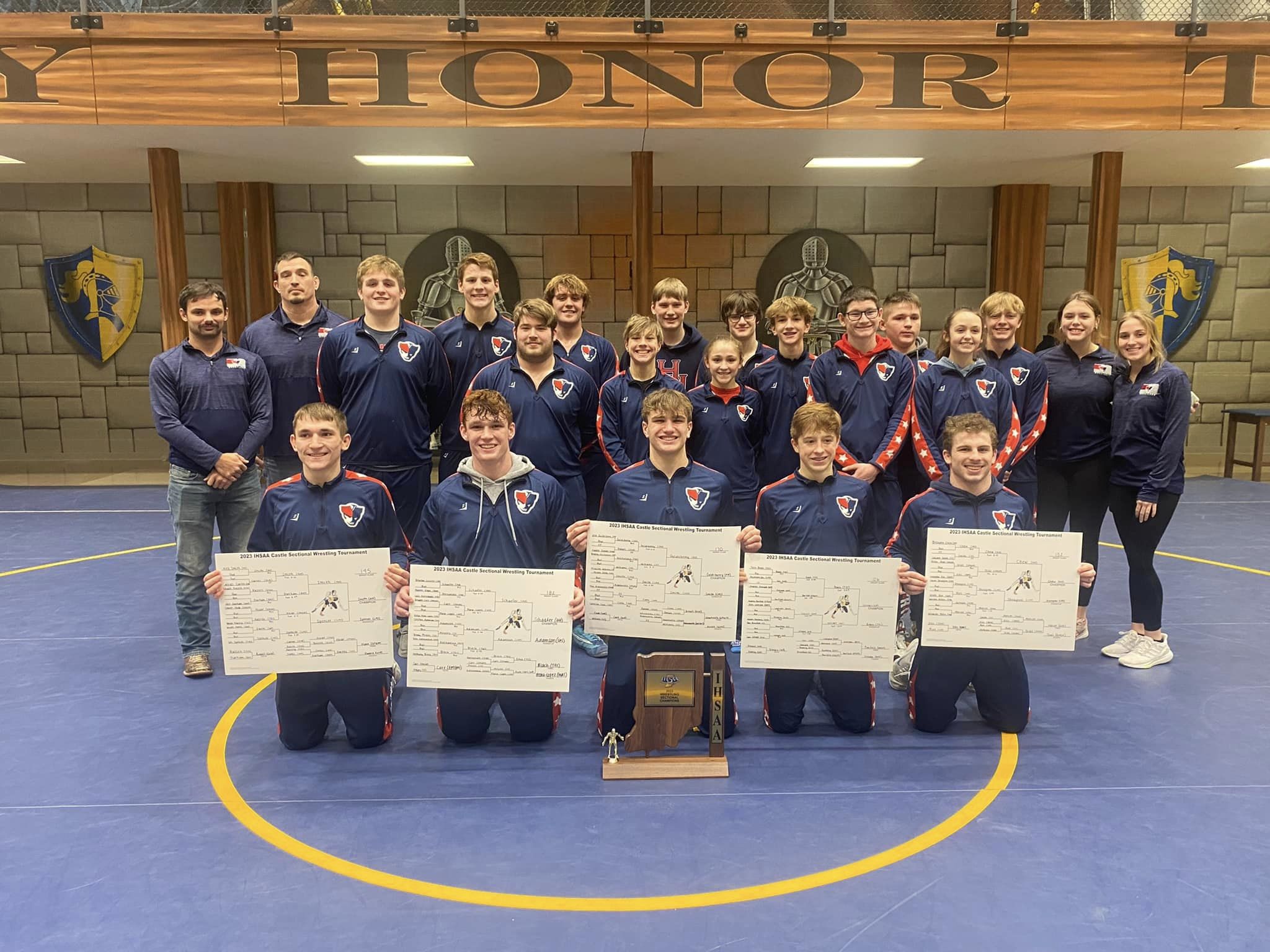 Patriot Wrestling wins IHSAA Sectionals